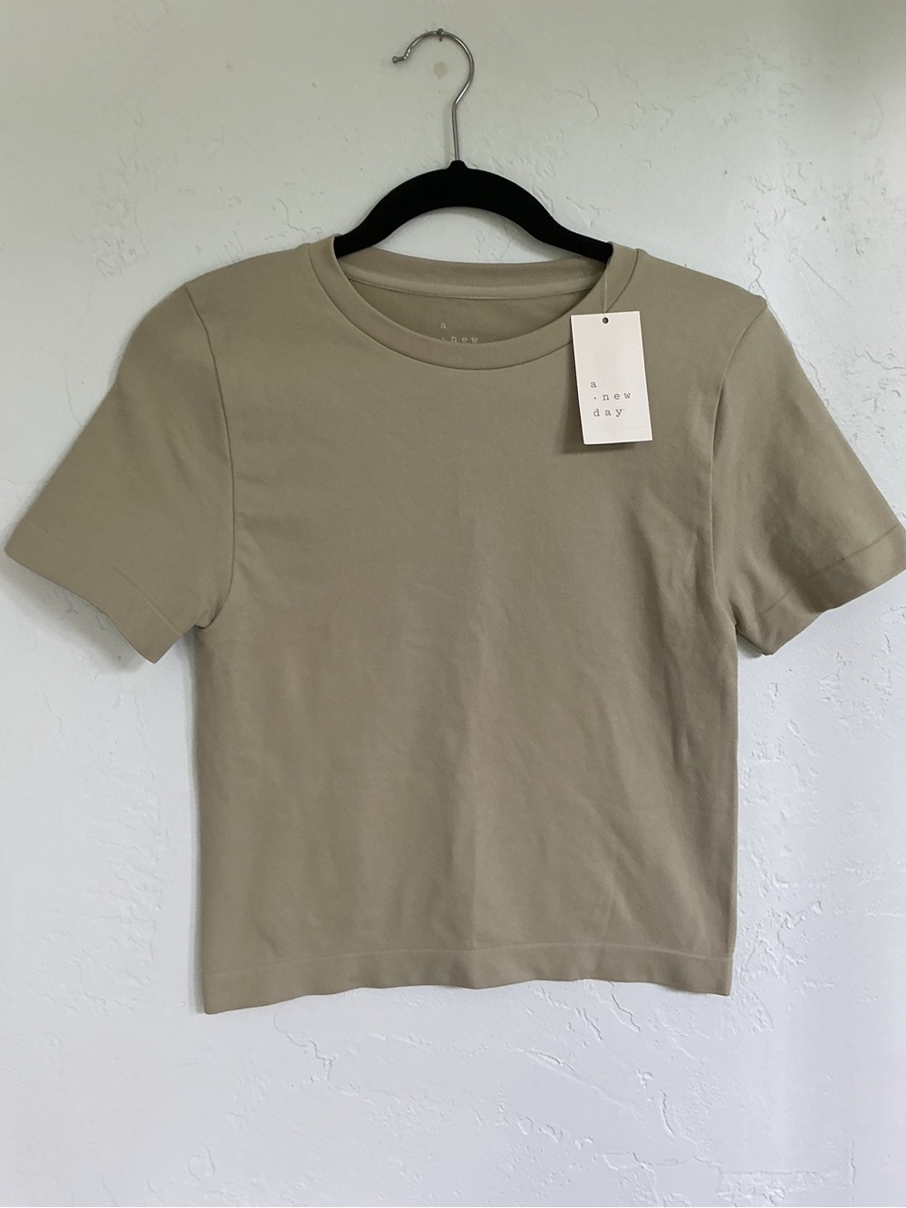 NWT a new day Fitted Stretchy Tee in Light Olive